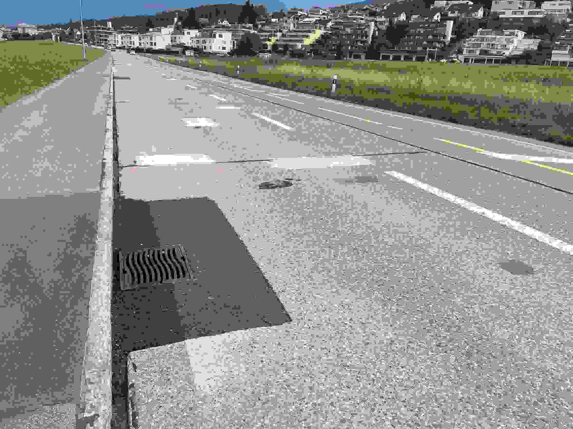 Route cantonal à Freienbach: du béton à l’enrobé phonique phono-absorbant