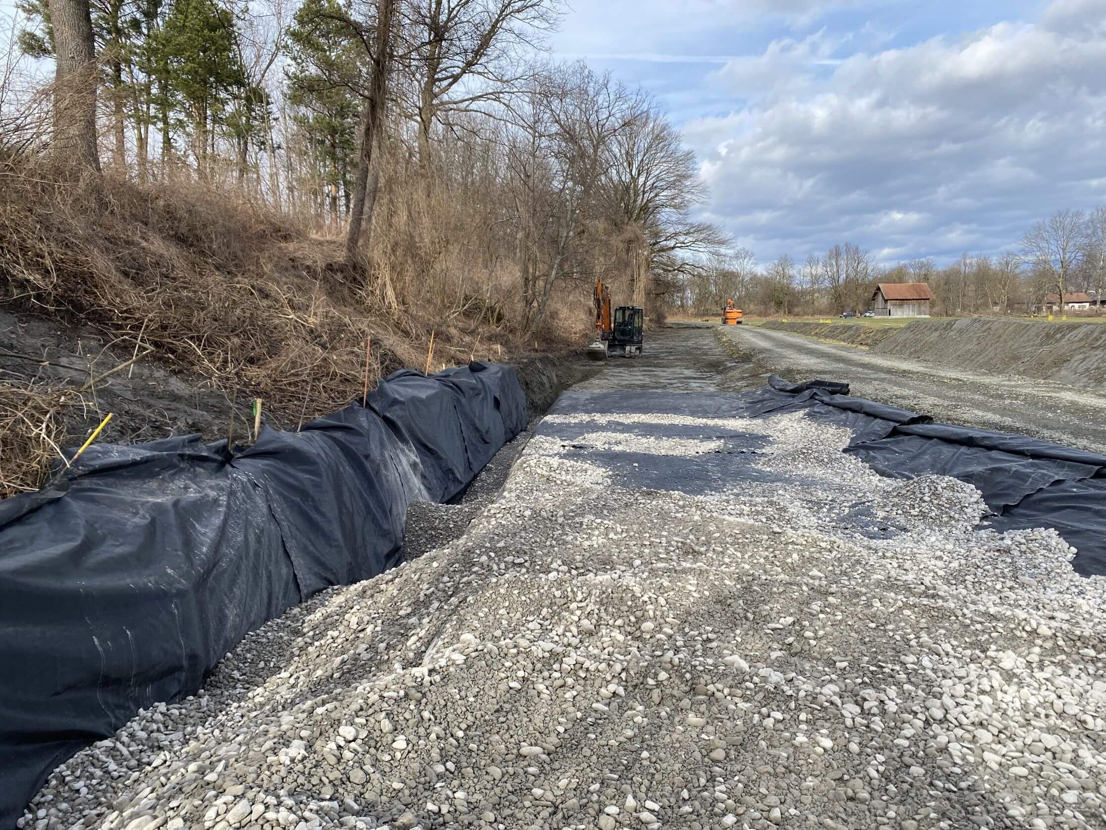 rheindammsanierung_triesen_-_auflastfilter.jpg