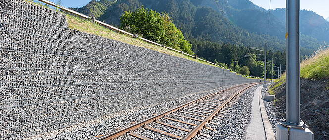 Stützsystem für neue Bahnlinienführung TMR