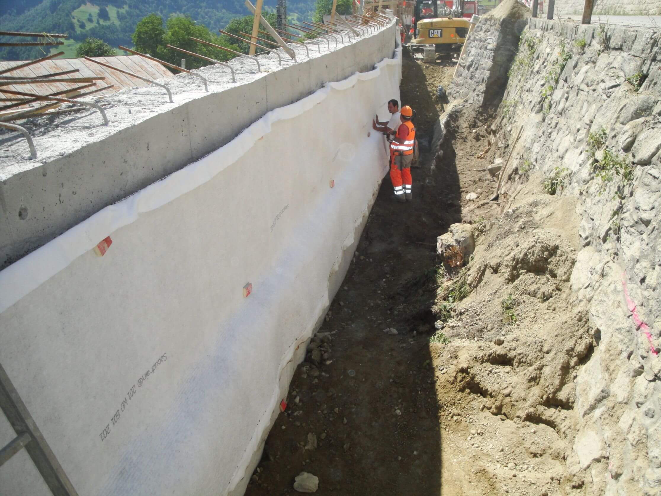 H19 Oberalpstrasse Rabius - Entwässerung Stützmauer