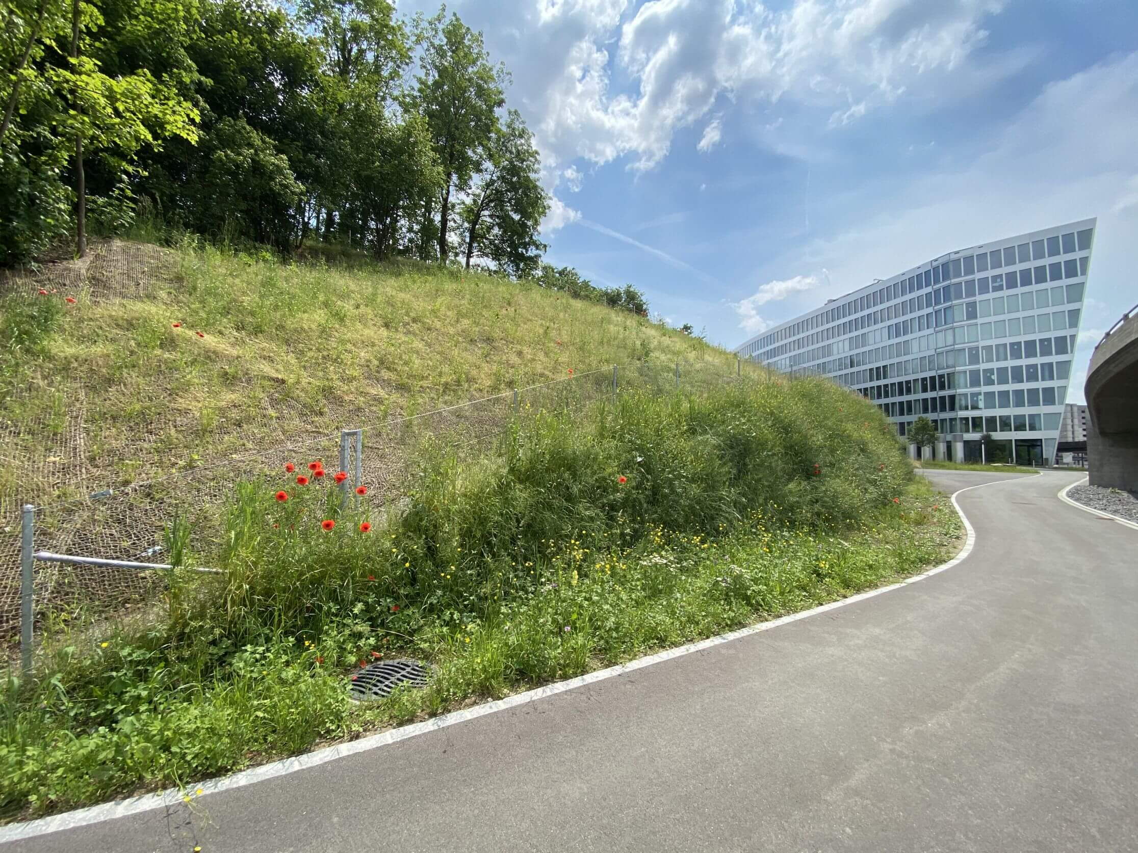 Wendehammer Circle / The Park Zürich Flughafen Wendehammer Circle / The Park Zürich Flughafen