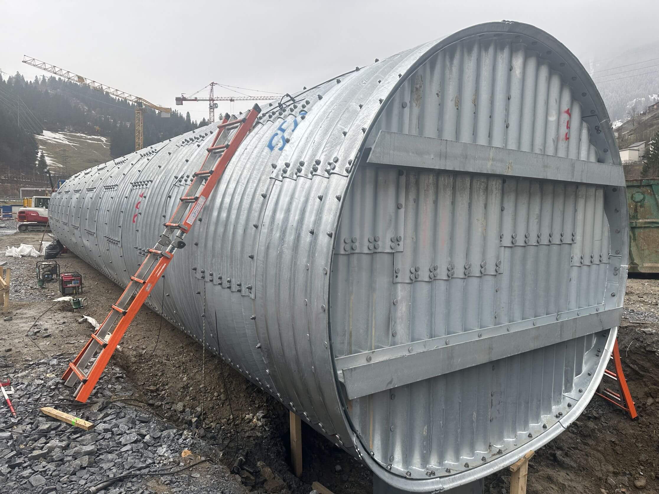 2e tube du Saint-Gothard Airolo/Stalvedro - Tunnel à bande transporteuse pour centrale à béton