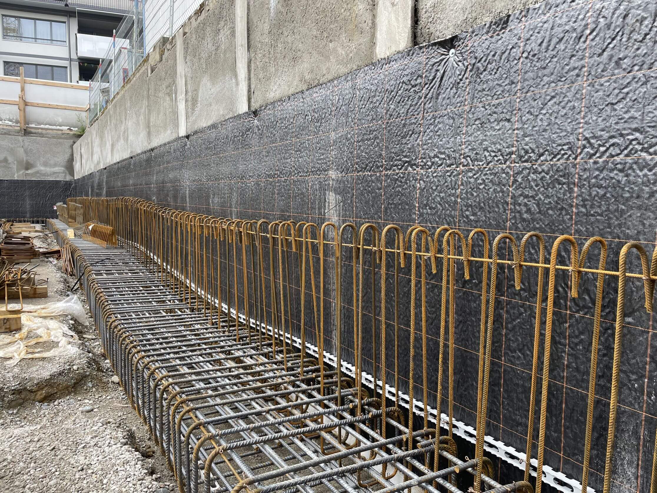 Wohn- und Geschäftshaus Köniz - unterirdisch trocken Wohn- und Geschäftshaus Köniz - unterirdisch trocken