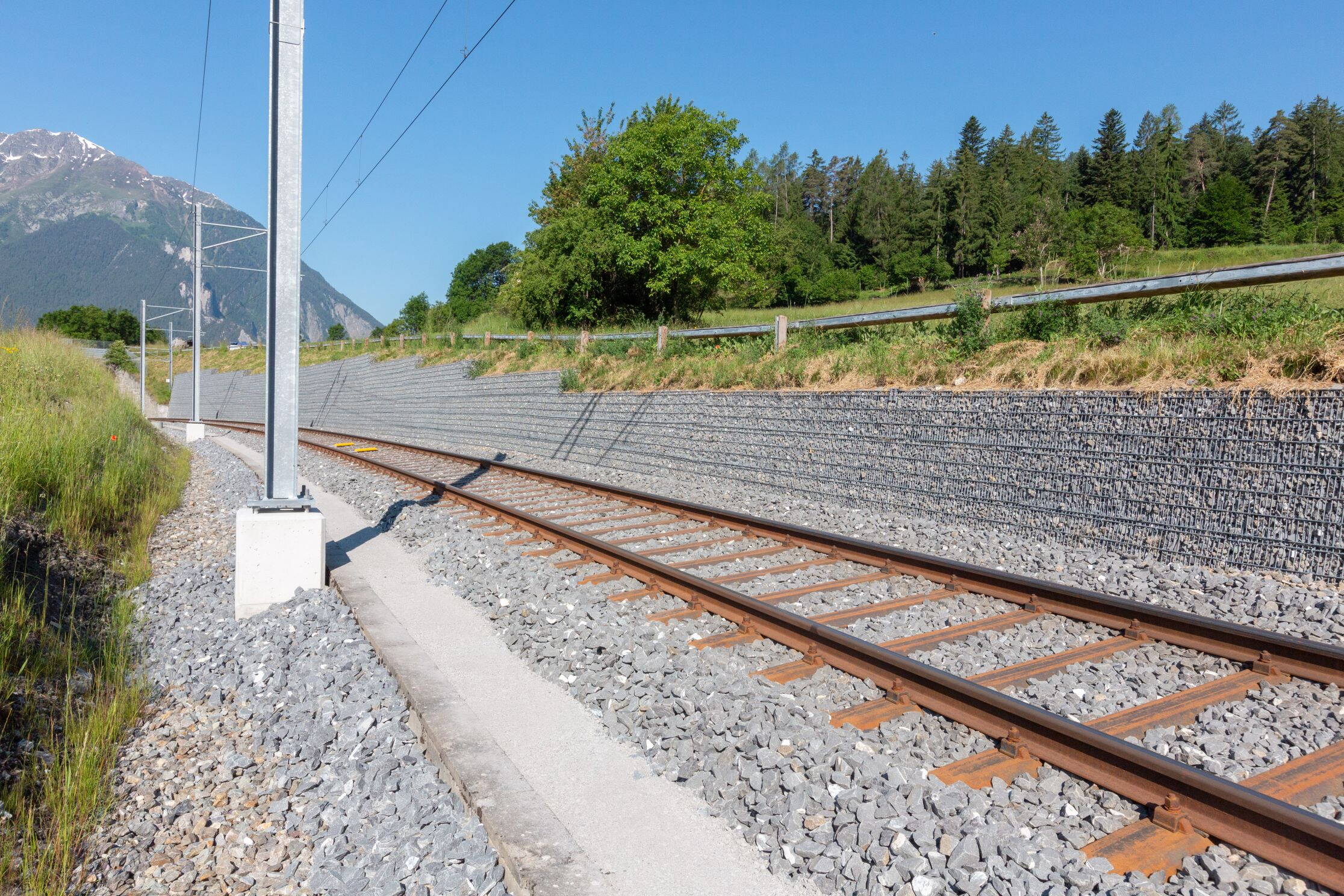 Bahnlinie TMR Sembrancher - Stützsystem für neue Linienführung Bahnlinie TMR Sembrancher - Stützsystem für neue Linienführung