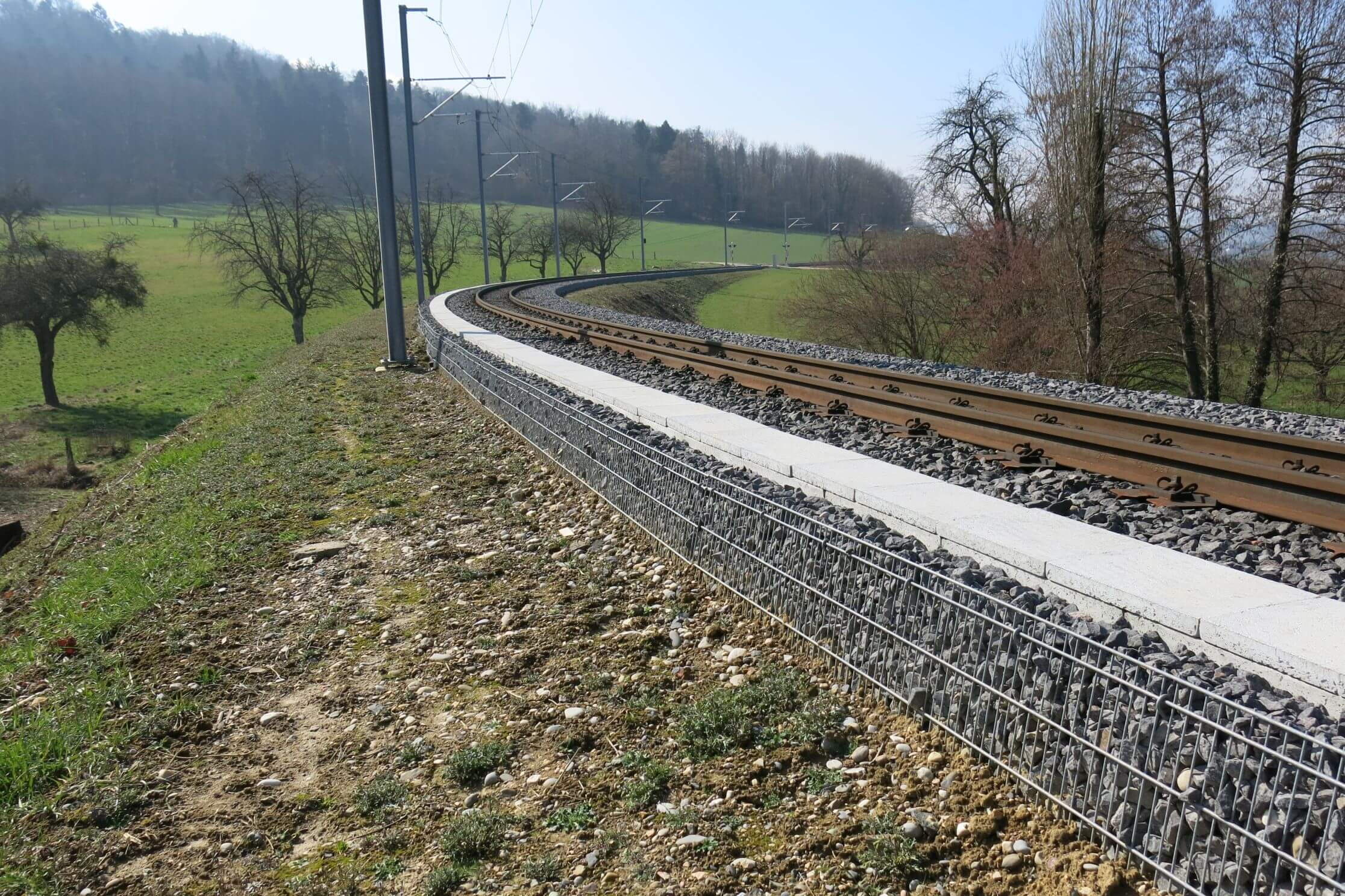 Stabilisation d'accotement ligne BLT Rodersdorf - Flüh