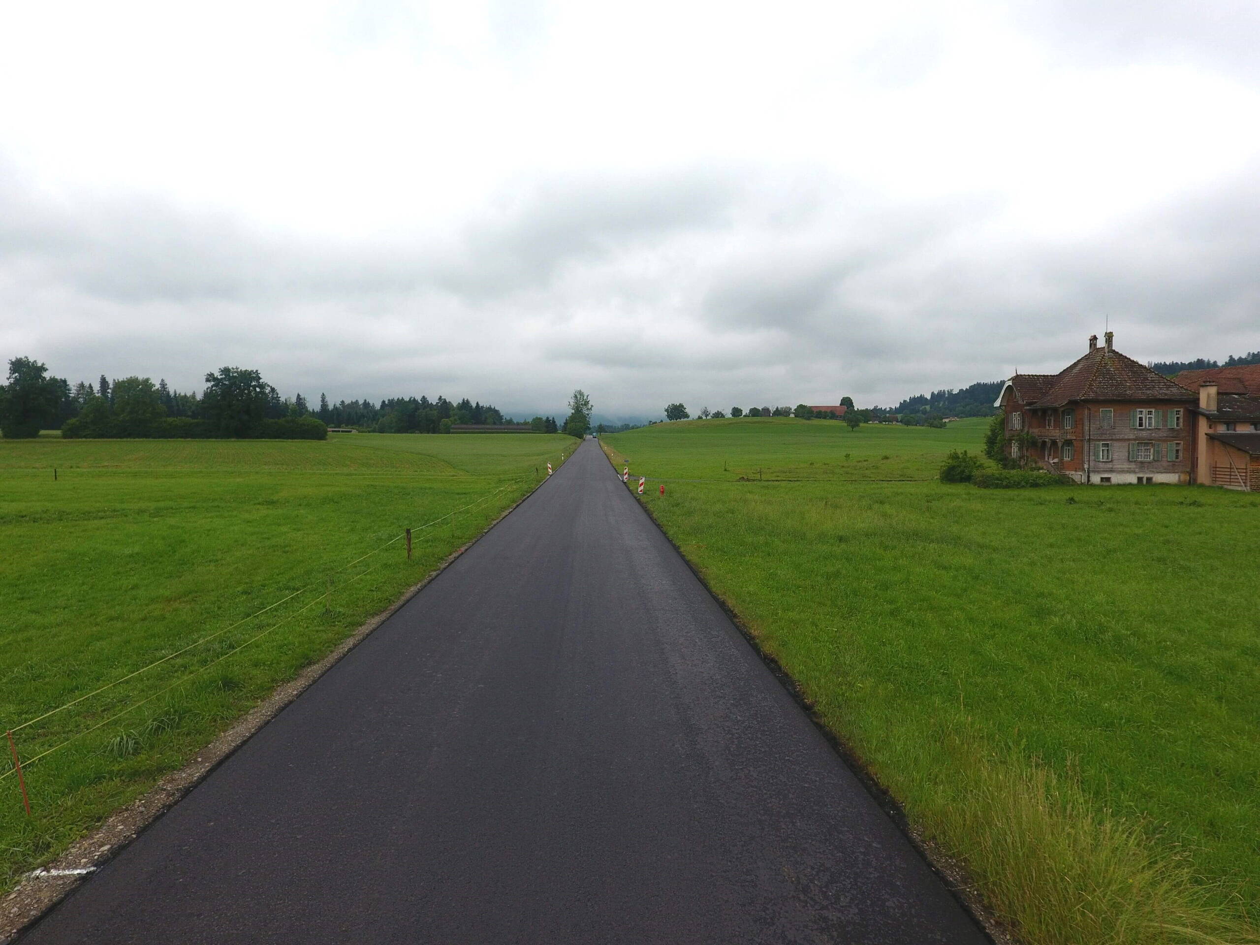 Orstverbidnungsstrasse Neuenkirch - neue Wege in der Belagssanierung