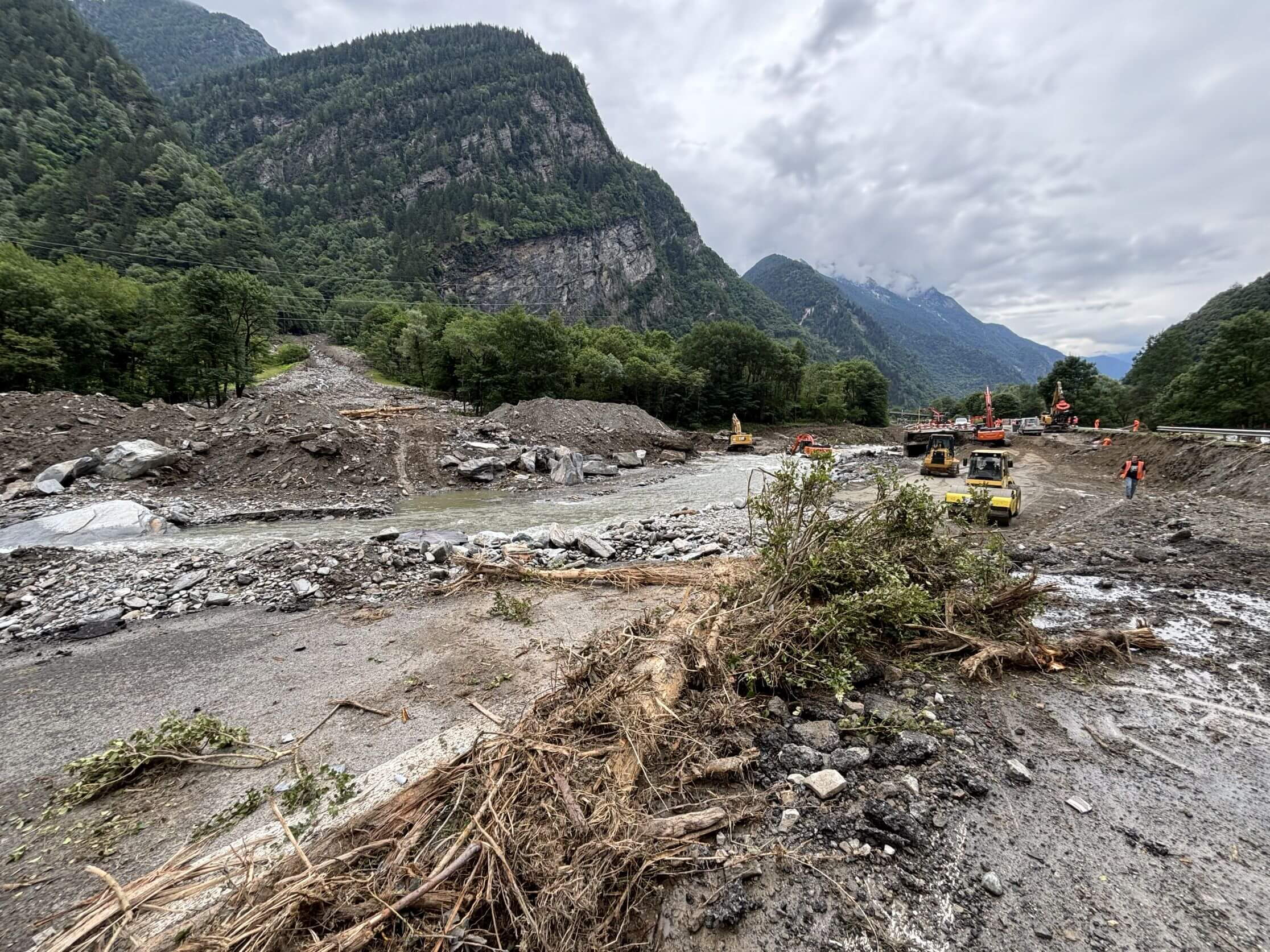 A13 Soazza Lostallo - Wiederaufbau nach Unwetter